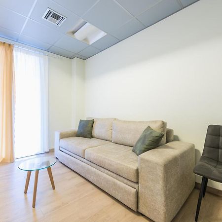 Athens Welcome Suites Apartments Bagian luar foto